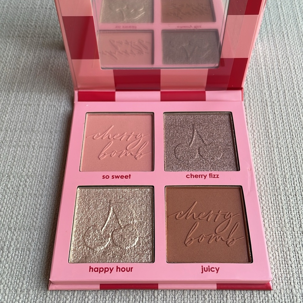 Ciaté London Cherry Bomb Blush and Highlighter Palette